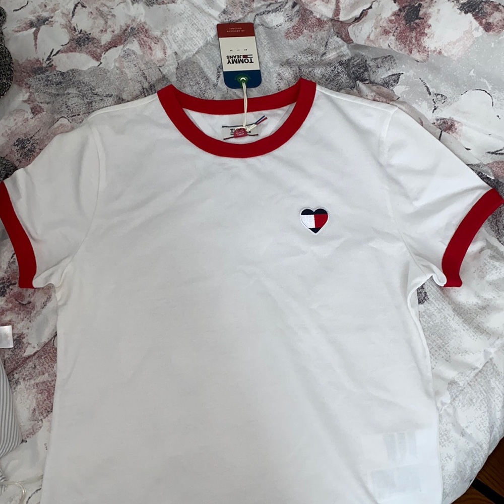 NWT Tommy Jeans Tee